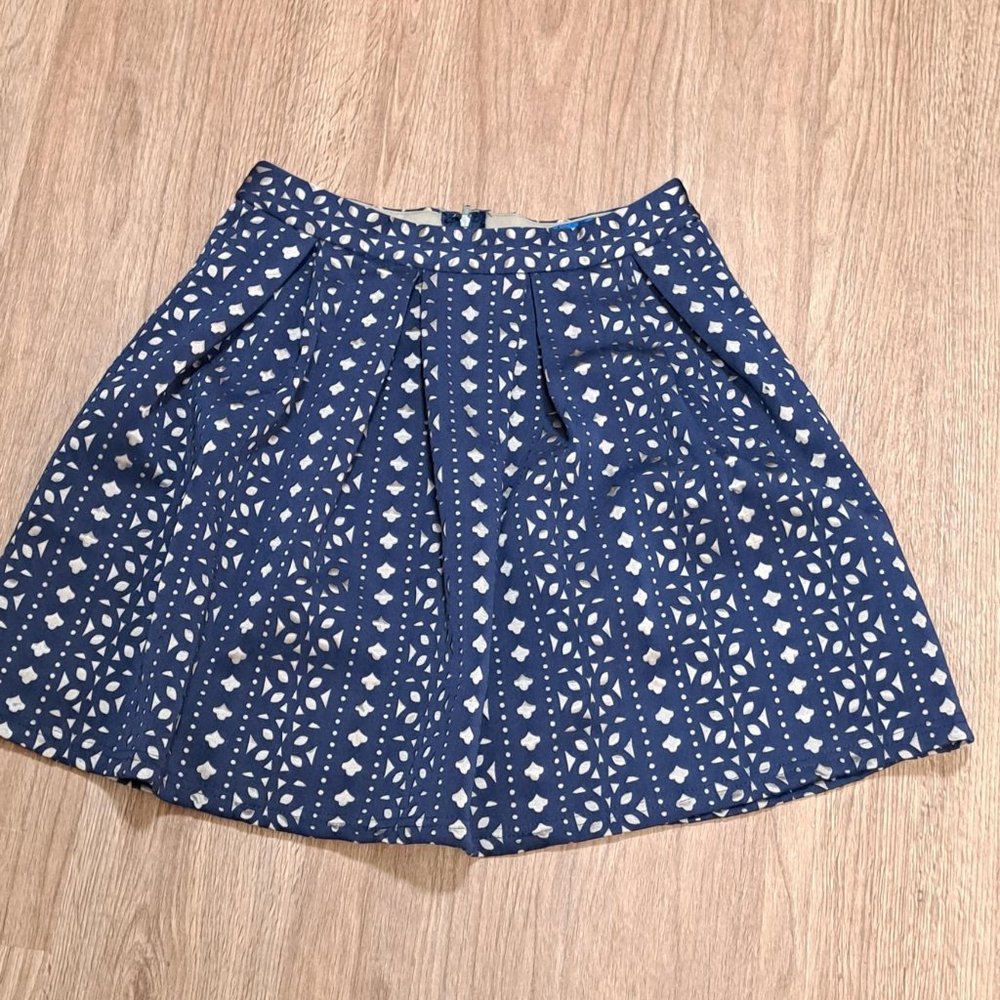 Blue Rain Blue & Laser Cut Pleated Lined Skirt Size Medium